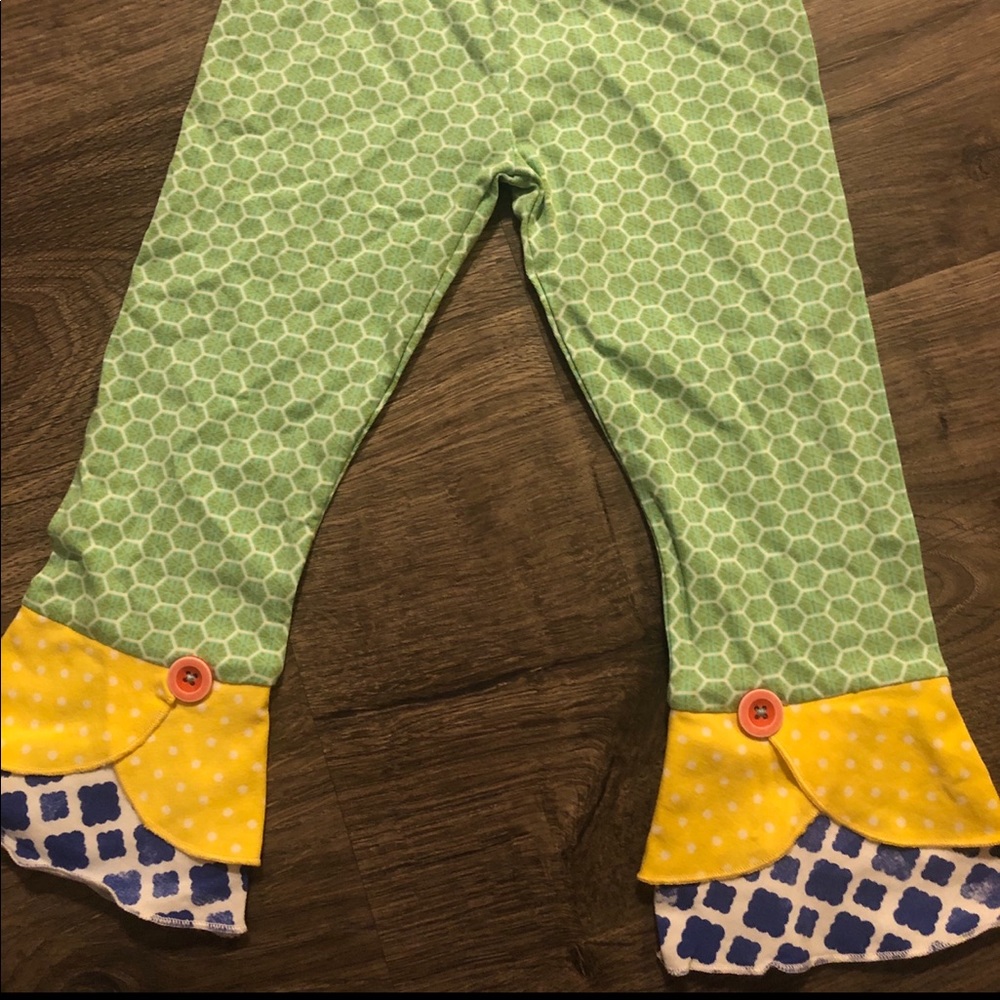 Matilda Jane NWT leggings size 4 button